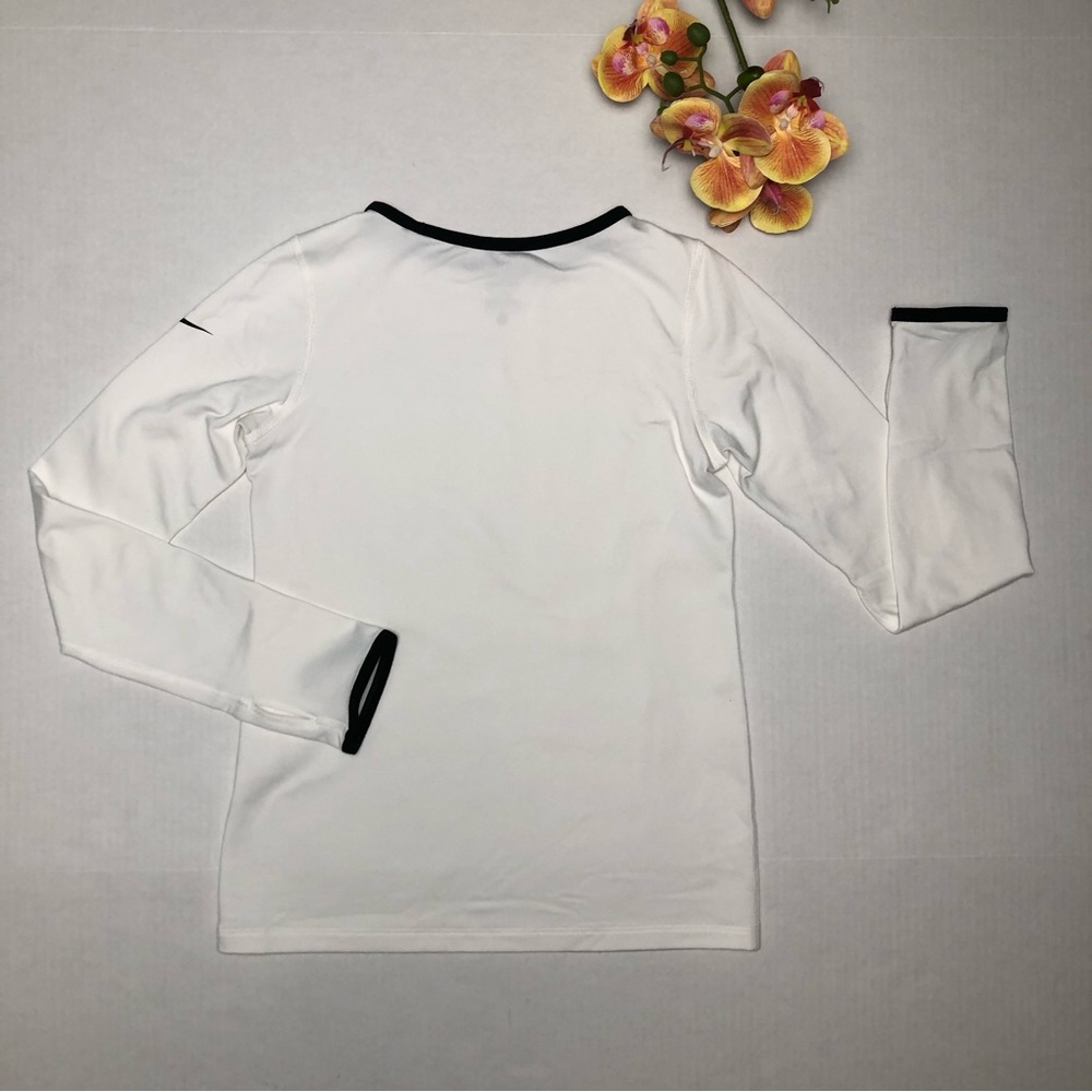 Nike Pro Girl’s Crew Neck Dri-Fit Therma Long Sleeve Shirt - Picture 5 of 5